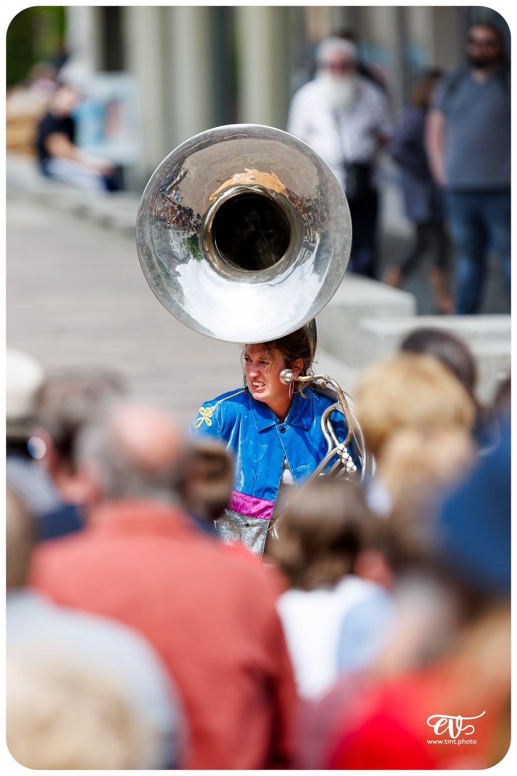 SUR MESURE (CIE BARRIÈRE)